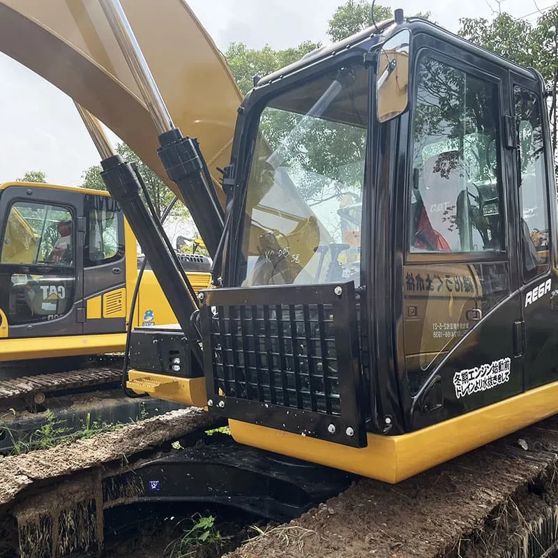 二手卡特320D2挖掘机