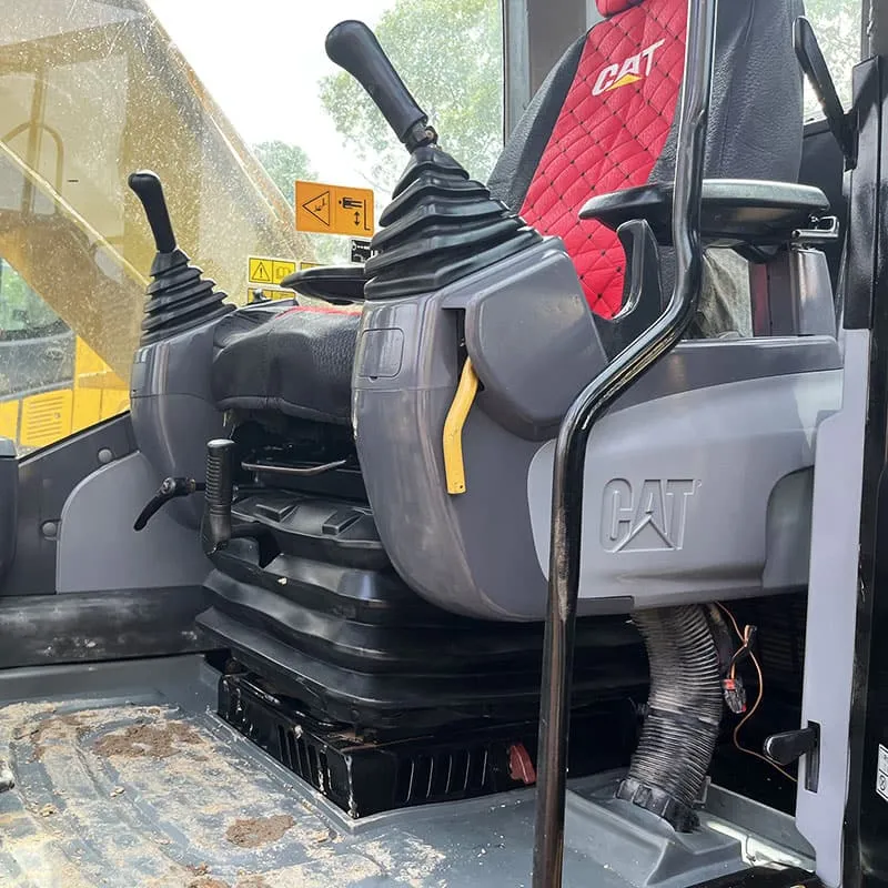 二手卡特320D2挖掘机