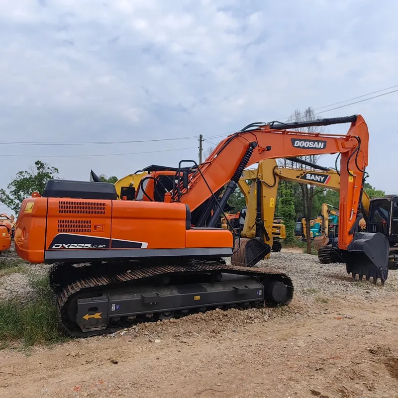 二手斗山DX225LC-9C挖掘机