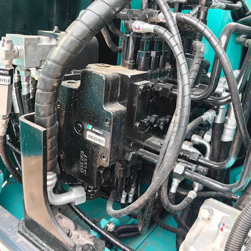 二手神钢SK75挖掘机