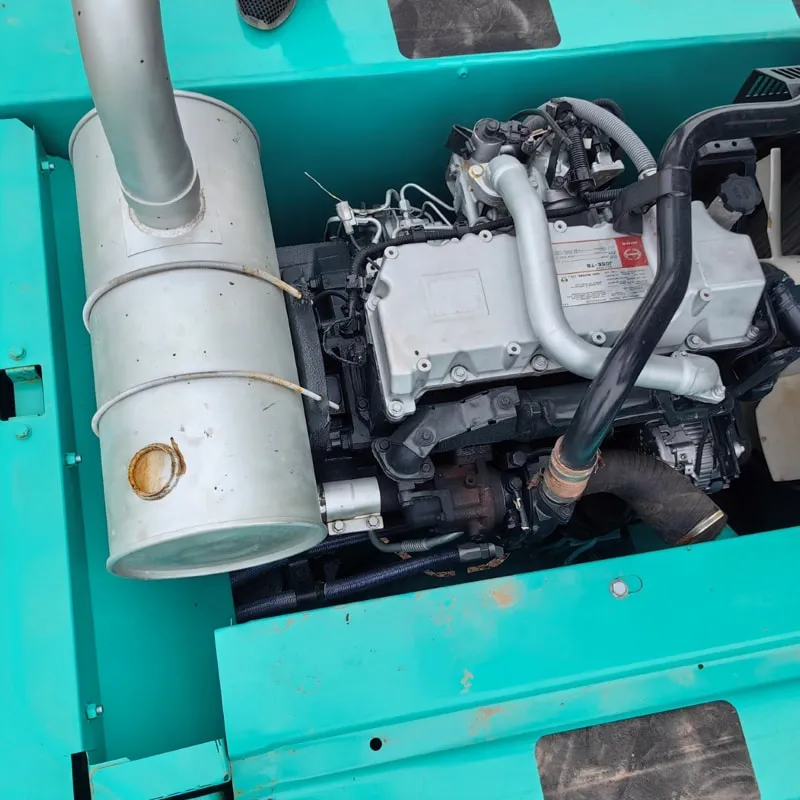 二手神钢SK260挖掘机